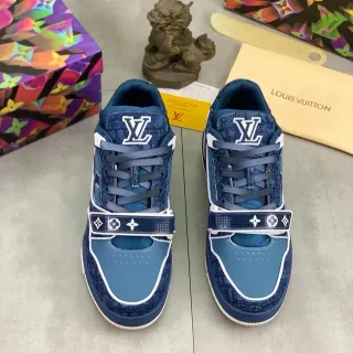 Louis Vuitton Zapatillas Lifestyle Azul Blanco con Correa Monogram Two-Tone en la Parte Superior