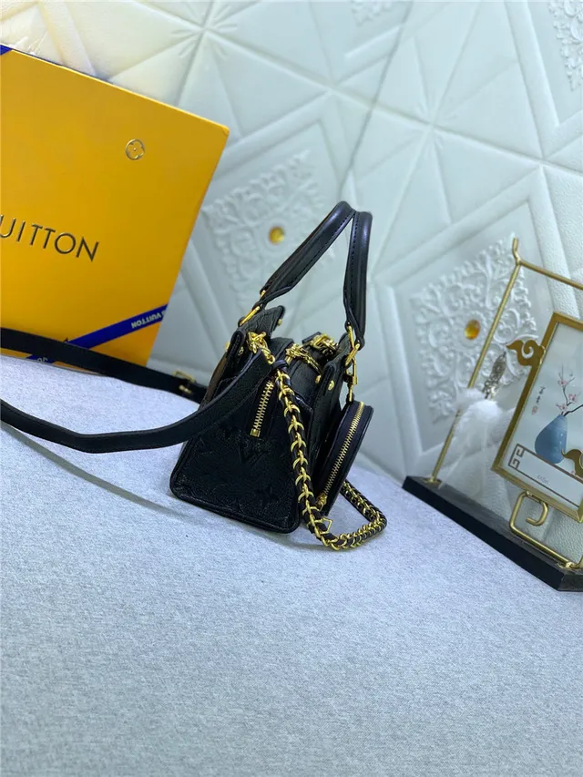 Louis Vuitton Capucines Beige Gold Structured Top-Handle Monogram Leather Handbag 15