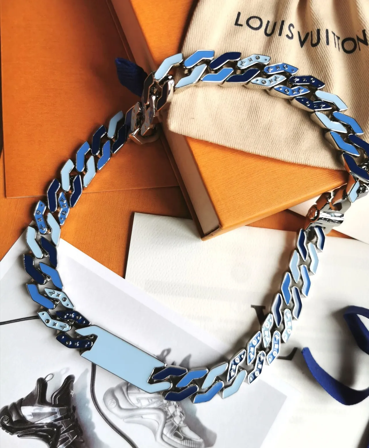 Louis Vuitton Chaîne Bleu Argenté Épaisse Maillon Curb-Link Deux Tons Émail Inlay Collier 8