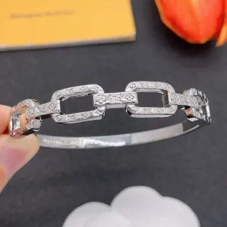 Louis Vuitton Pulsera de Cadena con Monograma en tono plateado