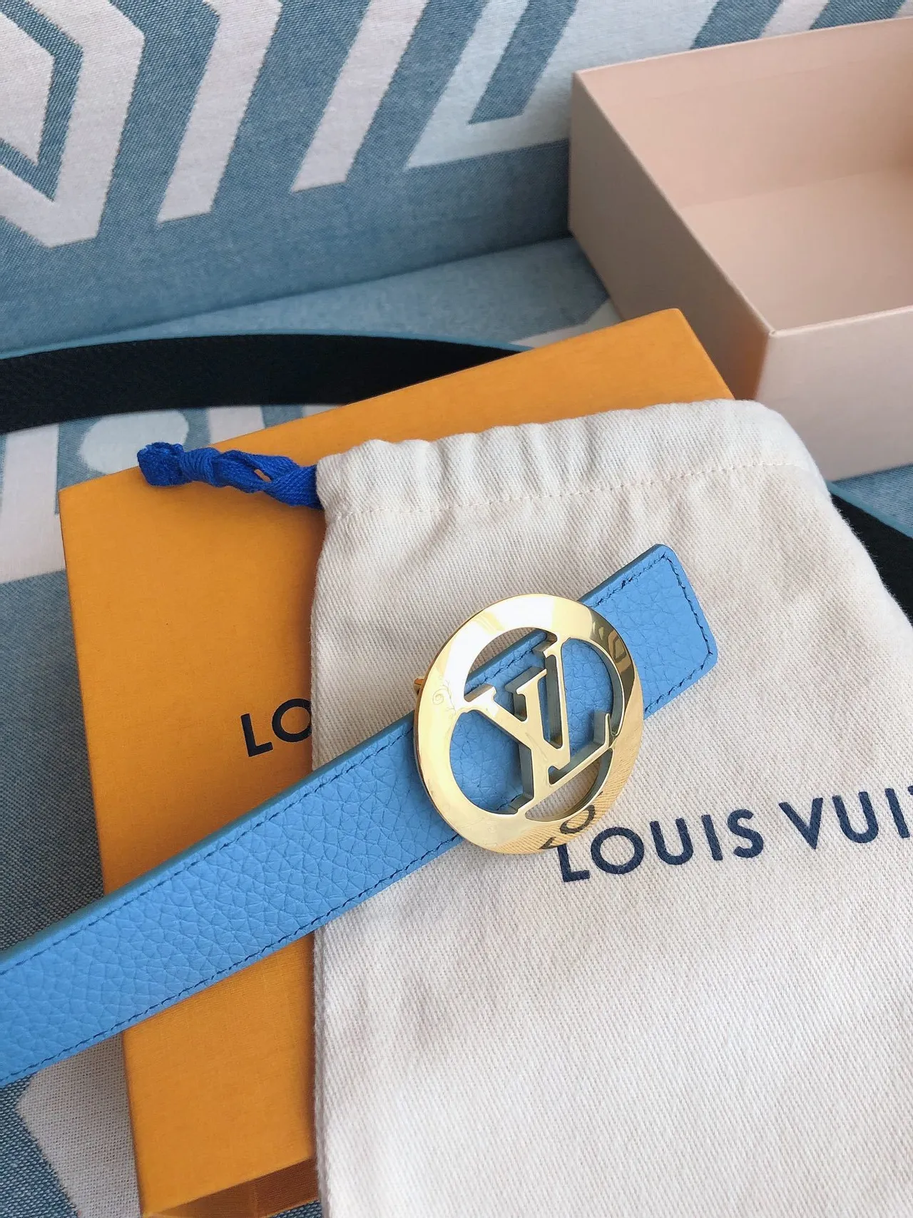 Louis Vuitton Circular Monogram Buckle Light Blue Leather Belt 5