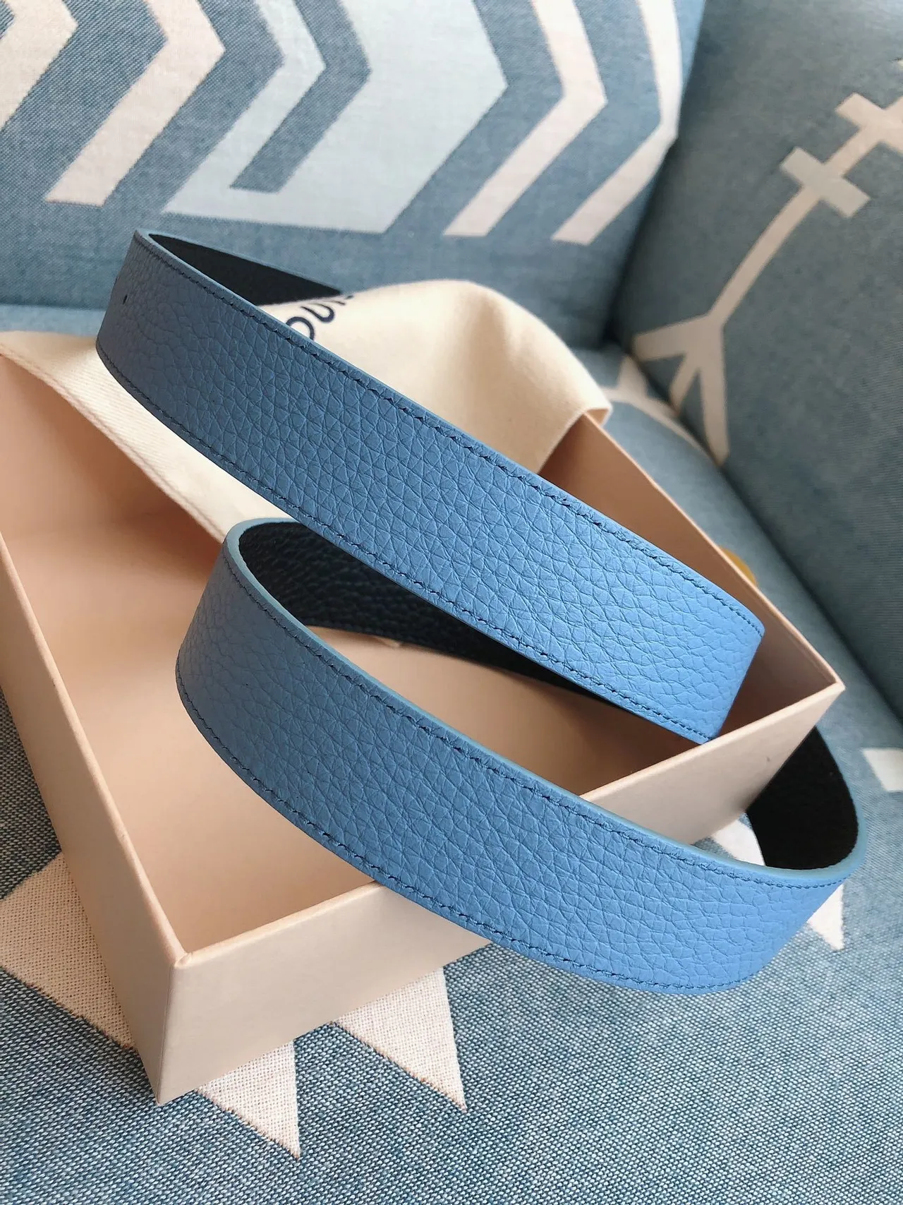 Louis Vuitton Circular Monogram Buckle Light Blue Leather Belt 8