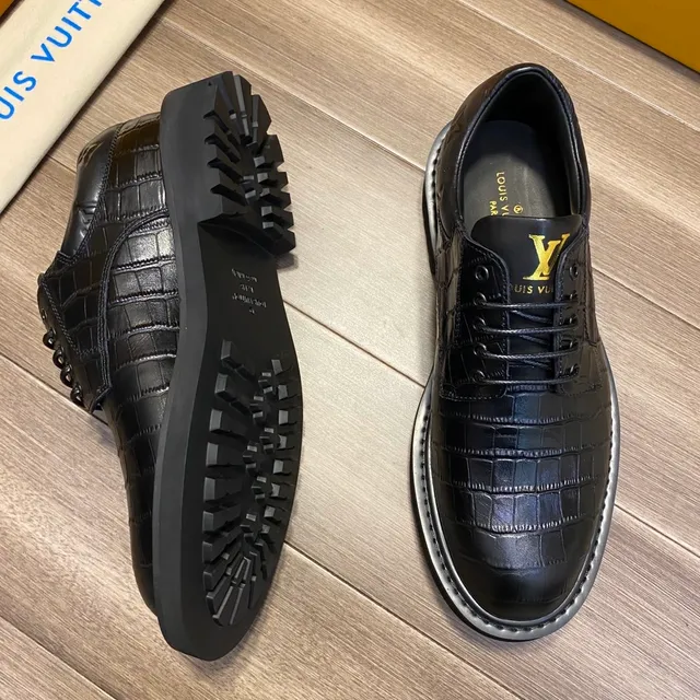 Louis Vuitton Croc-Embossed Black Oxford Shoes 6