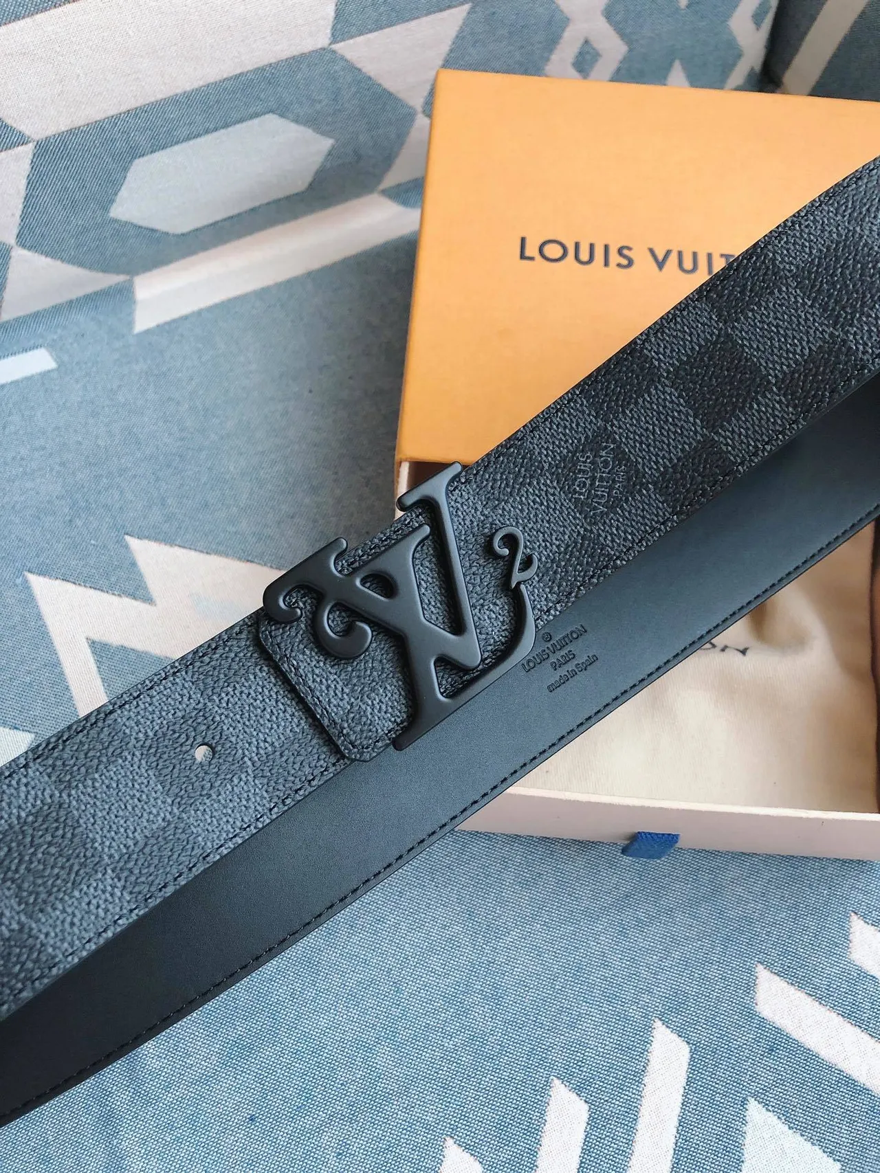 Louis Vuitton Damier Graphite حزام أزرق أسود مربعات منحوت مونوغرام مشبك حزام جلد 7