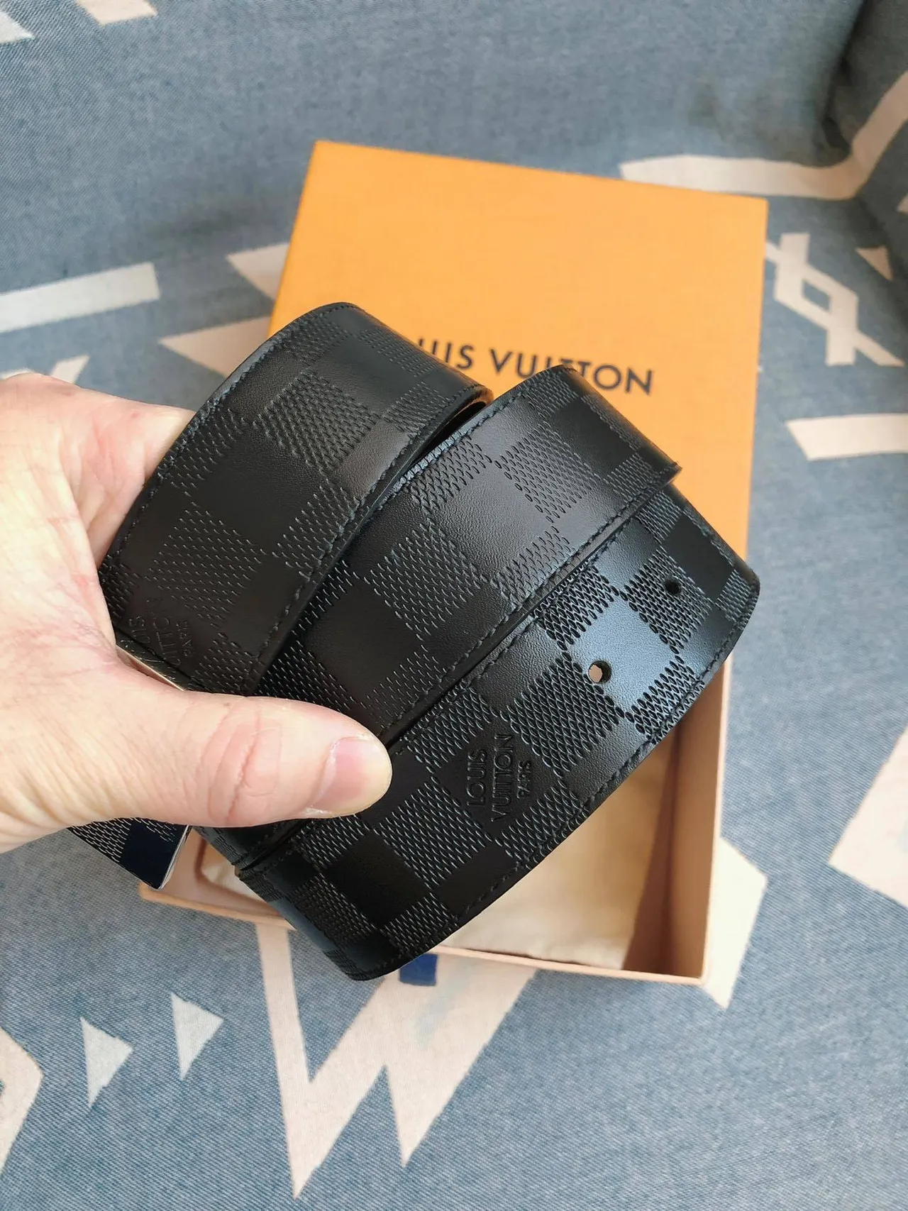 Louis Vuitton Damier Graphite Leather Belt 3