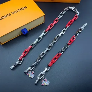 Louis Vuitton Dragon Charm Bracelet Pulsera de Cadena de Esmalte Roja y Plateada