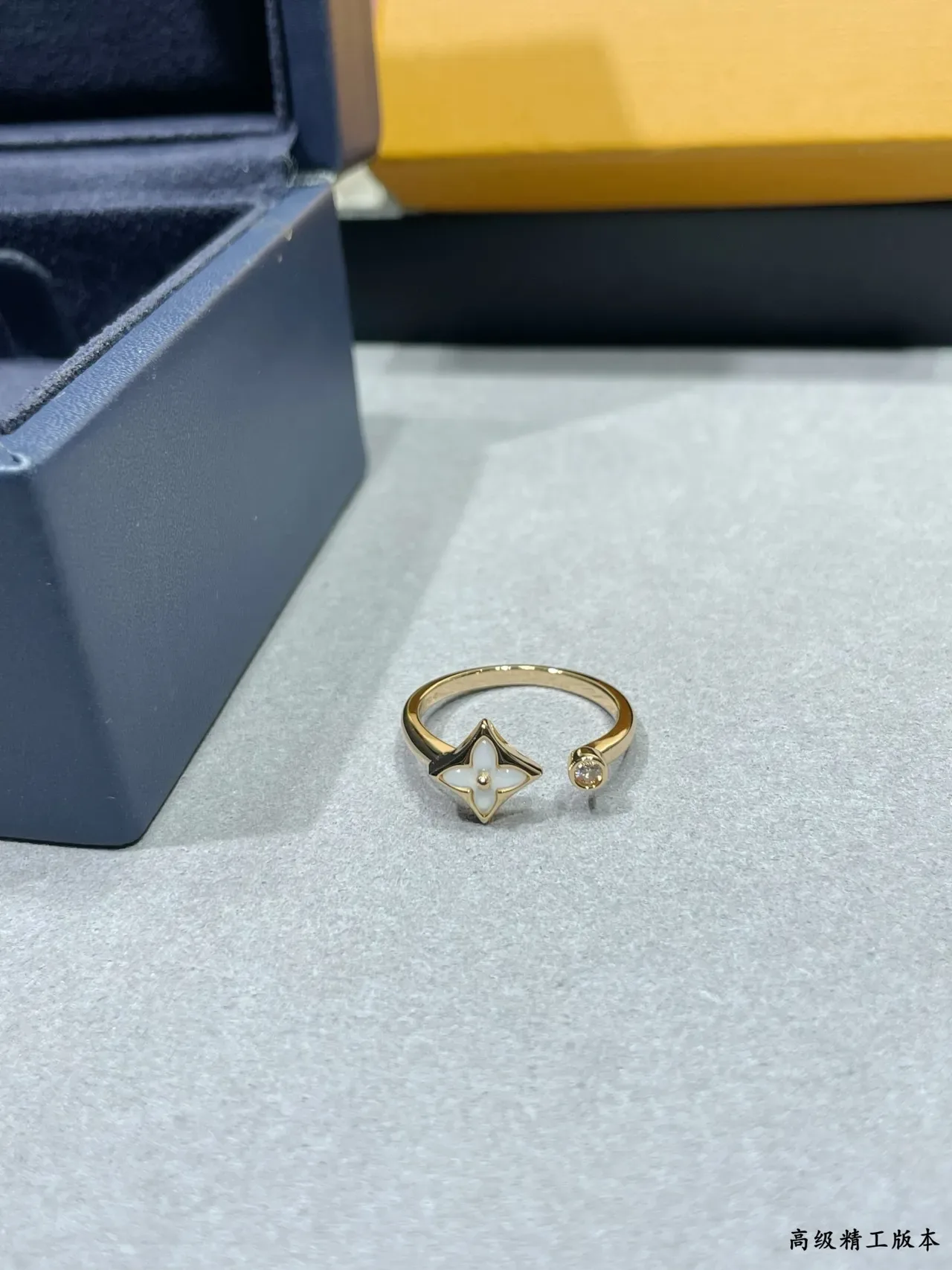 Louis Vuitton Flower Ring Gold-Tone Pink and White Mother-of-Pearl Rings 5