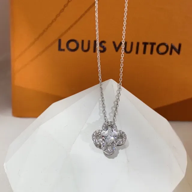 Louis Vuitton Four-Leaf Clover Pavé Crystal Pendant Necklace 3