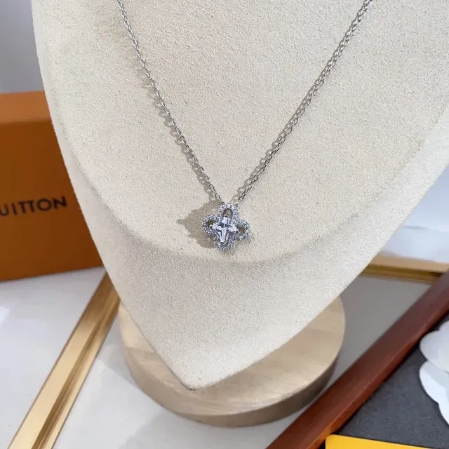 Louis Vuitton Four-Leaf Clover Pavé Crystal Pendant Necklace 5