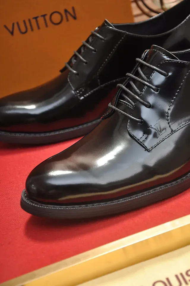 Louis Vuitton Chaussures Oxford à cap toe noir brillant 2