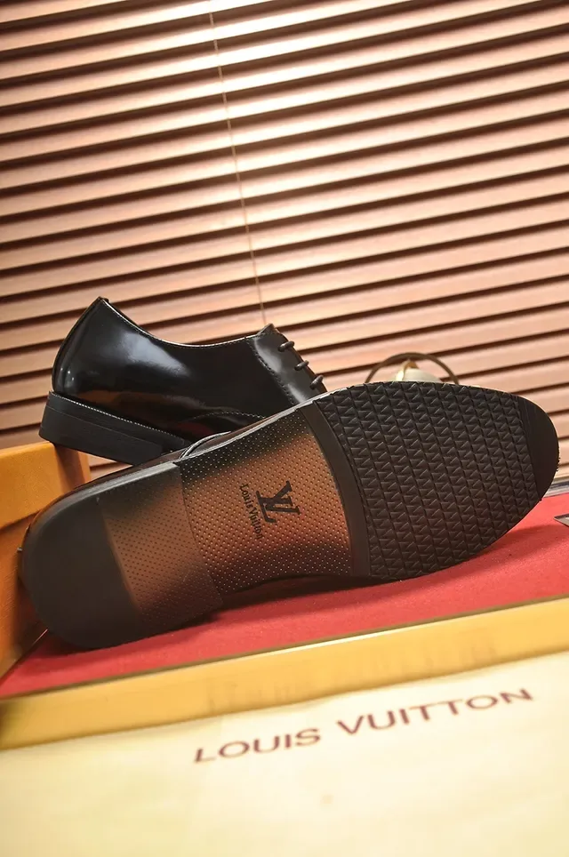 Louis Vuitton Chaussures Oxford à cap toe noir brillant 3