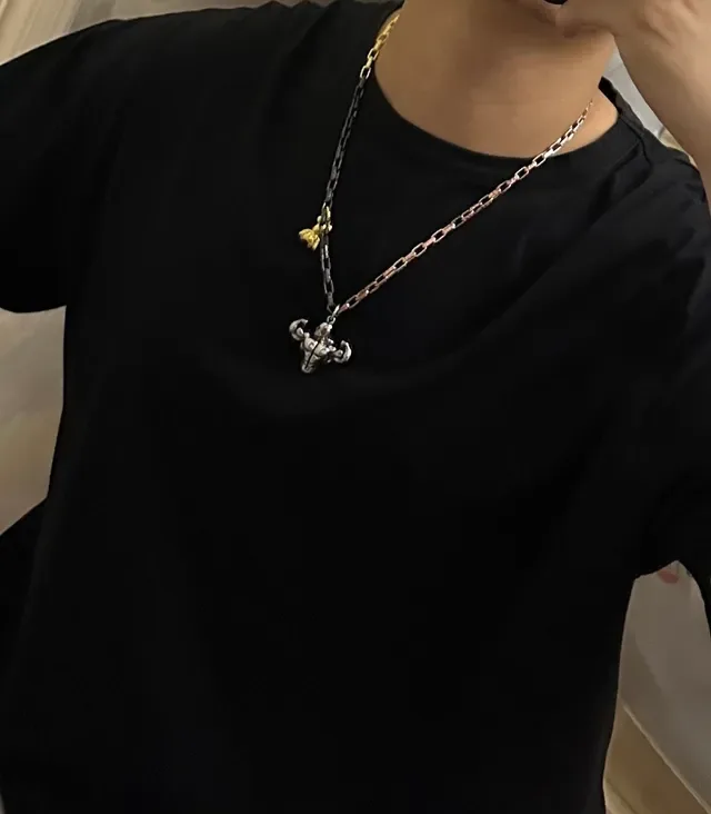 Louis Vuitton Gold Silver Multi-Tone Chain-Link Sculpted Metallic Pendants Necklace 7