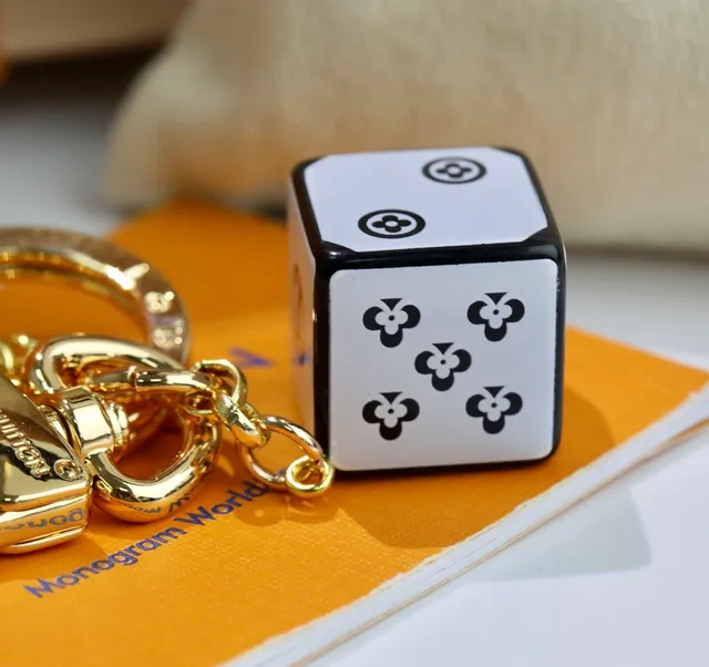 Louis Vuitton Heart Keyholder Gold Pink Metal Enameled Charm Bracelet 2