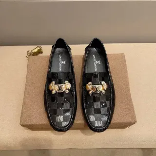 Louis Vuitton Horsebit 1955 Mocassins en cuir patent noir à carreaux
