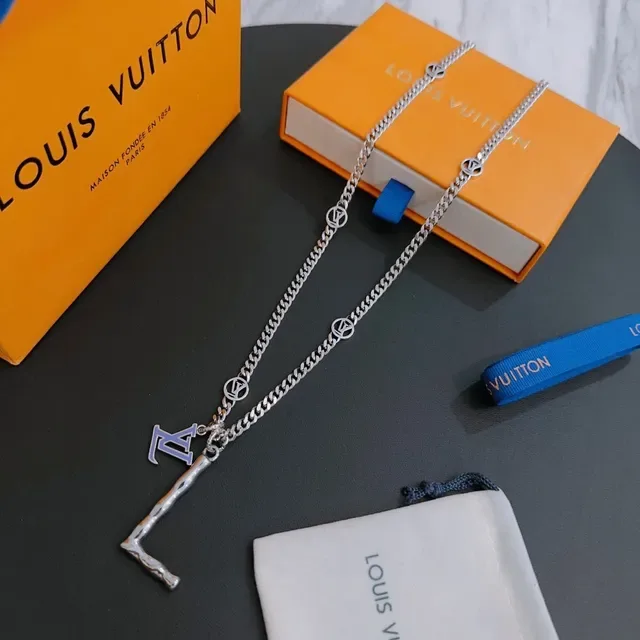 Louis Vuitton L Pendant Monogram Chain Necklace 6