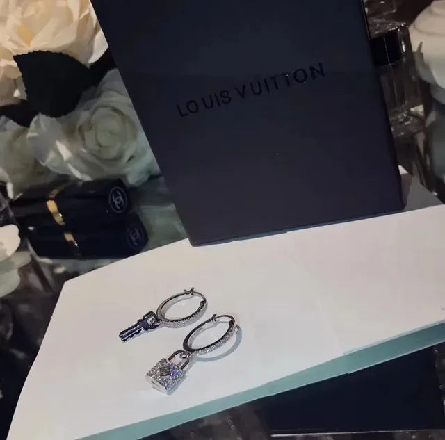 Louis Vuitton Lock & Key Crystal-Pavé Hoop Earrings 9