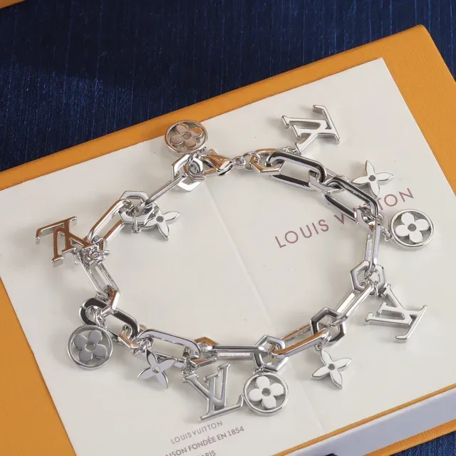 Louis Vuitton LV Chain Monogram Flower Charm Bracelet 8