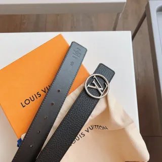 Louis Vuitton LV Circle কালো পেবল্ড চামড়ার বেল্ট