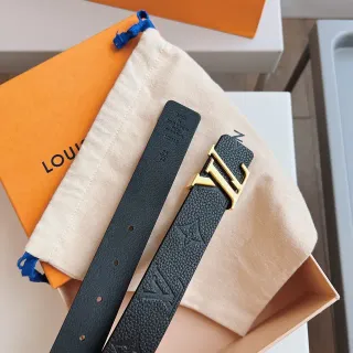 লুইস ভিটন LV Initiales কালো পেবল্ড চামড়া বেল্ট