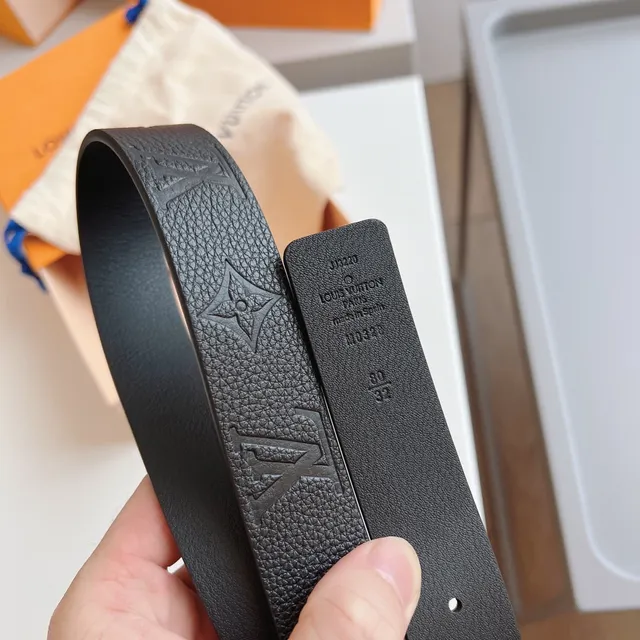 Louis Vuitton LV Initiales Black Pebbled Leather Belt 3