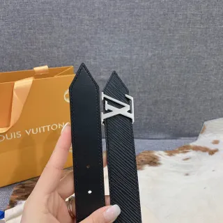 Louis Vuitton LV Initiales Black Textured Leather Belt
