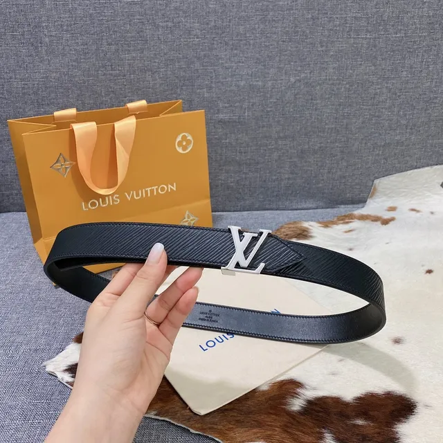 Louis Vuitton LV Initiales Black Textured Leather Belt 2