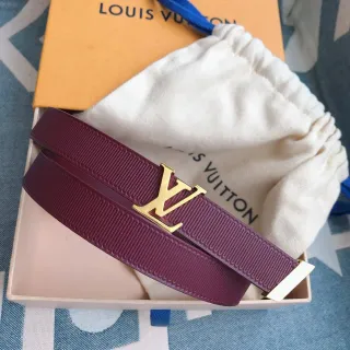 Louis Vuitton LV Initiales Burgundy Ribbed Leather Belt