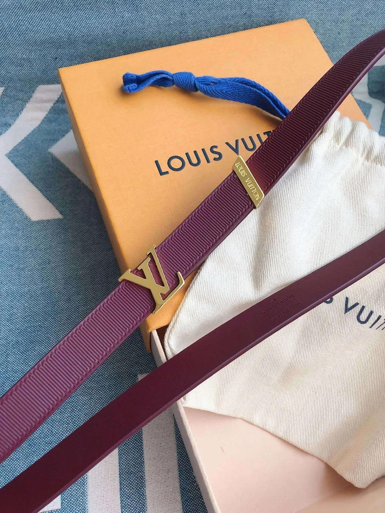Louis Vuitton LV Initiales Burgundy Ribbed Leather Belt 2