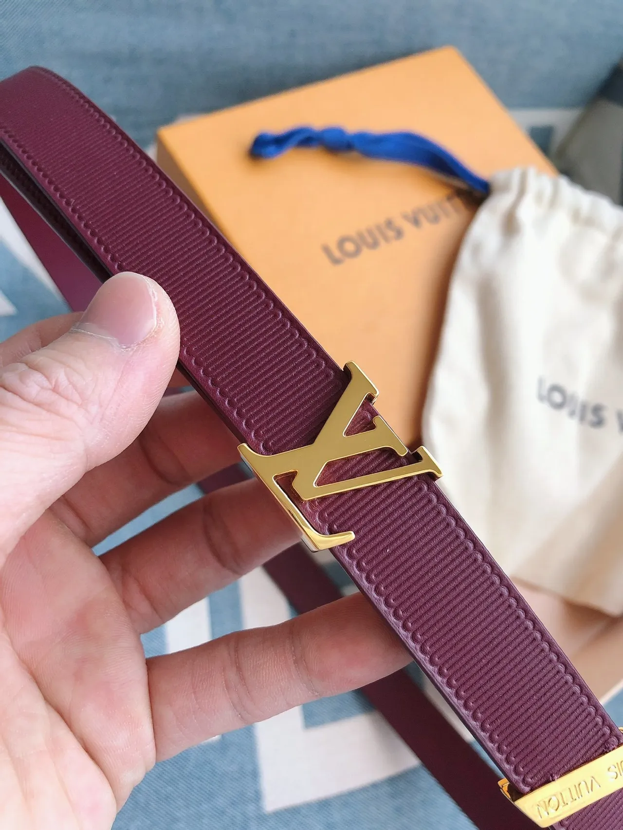 Louis Vuitton LV Initiales Burgundy Ribbed Leather Belt 4