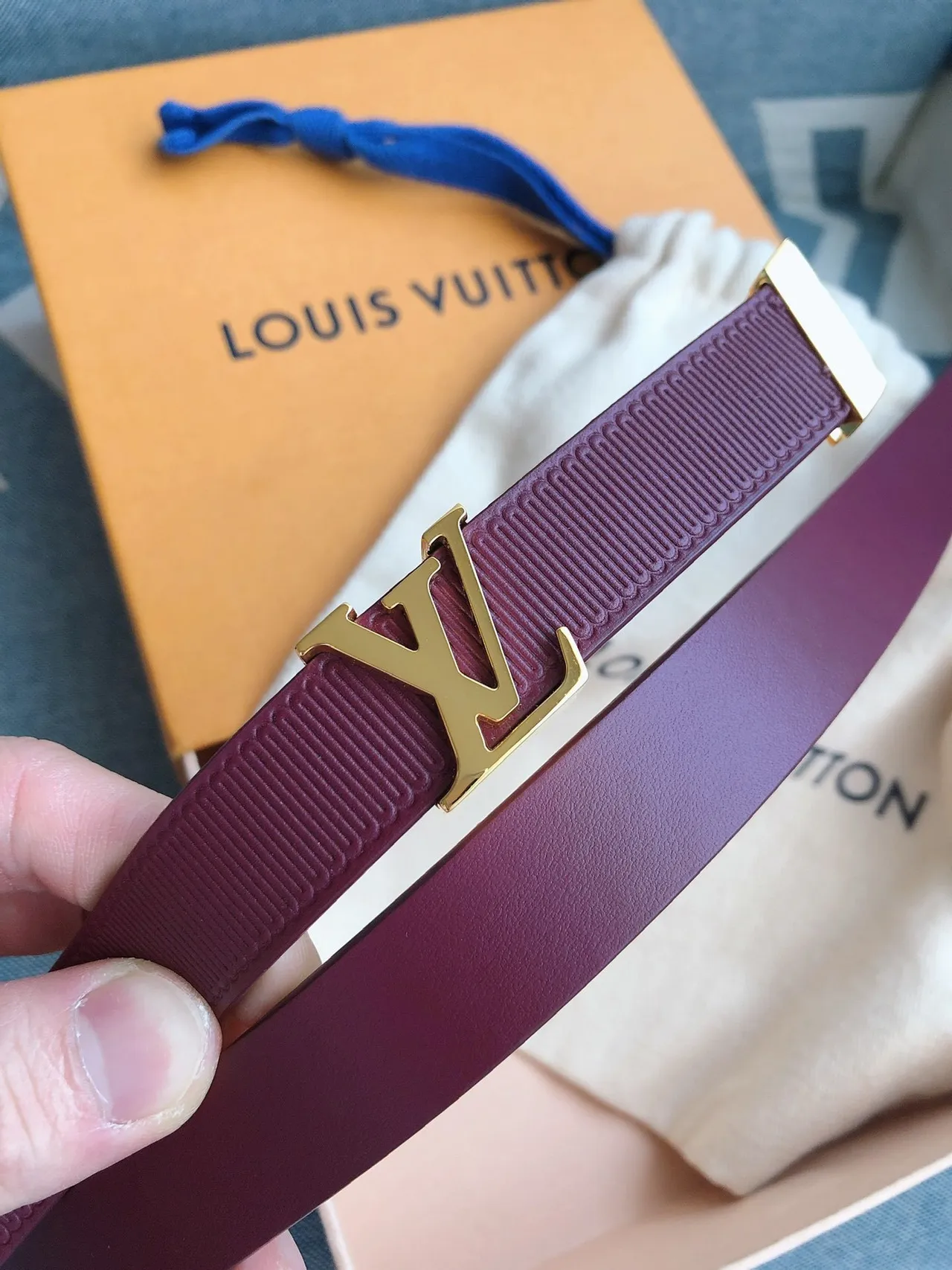 Louis Vuitton LV Initiales Burgundy Ribbed Leather Belt 5