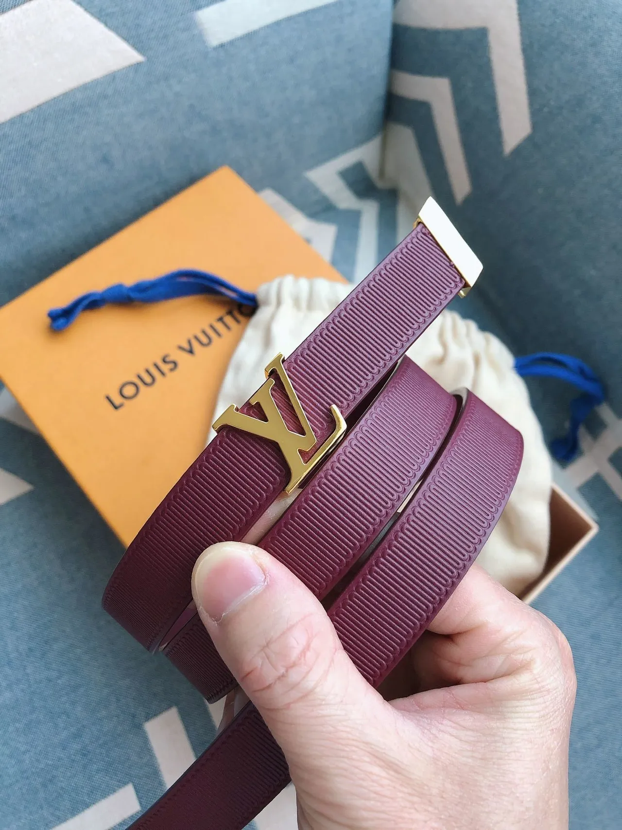 Louis Vuitton LV Initiales Burgundy Ribbed Leather Belt 9