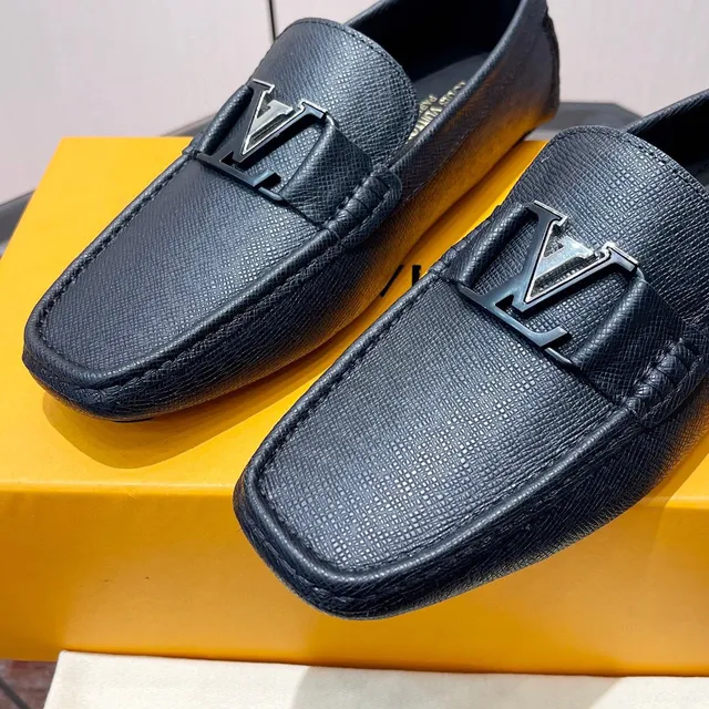Louis Vuitton LV লুফার নেভি টেক্সচার্ড লেদার মেটাল বাকেল লুফার্স 5