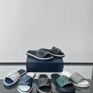 Louis Vuitton LV Slide Monogram चप्पल