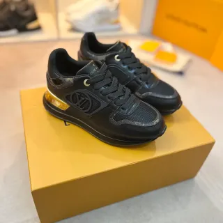 Louis Vuitton LV Trainer Pretos Dourados Monogramados Painel Lateral Calcanhar Tênis Lifestyle