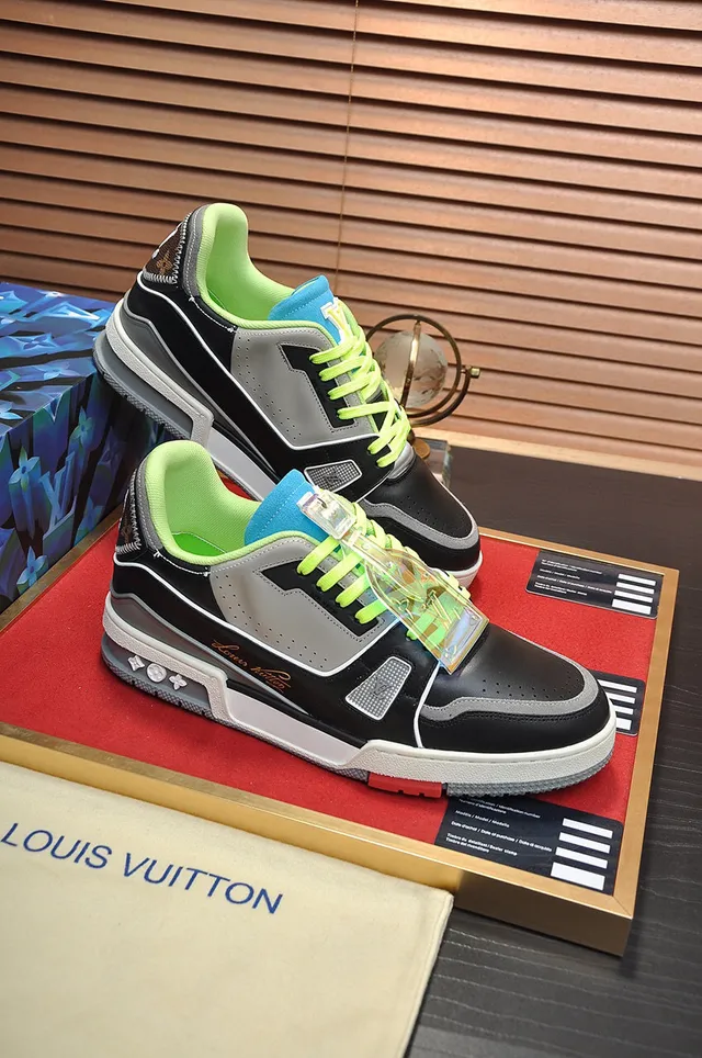Louis Vuitton LV Trainer Black Green Layered Leather-Synthetic Upper Sculpted Multi-Tone Midsole Lifestyle Sneakers 4