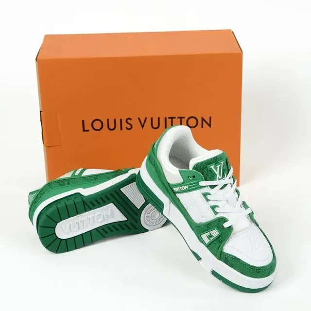 Louis Vuitton LV Trainer Black White Monogram-Print Upper Layered Synthetic Overlays Lifestyle Sneakers 9