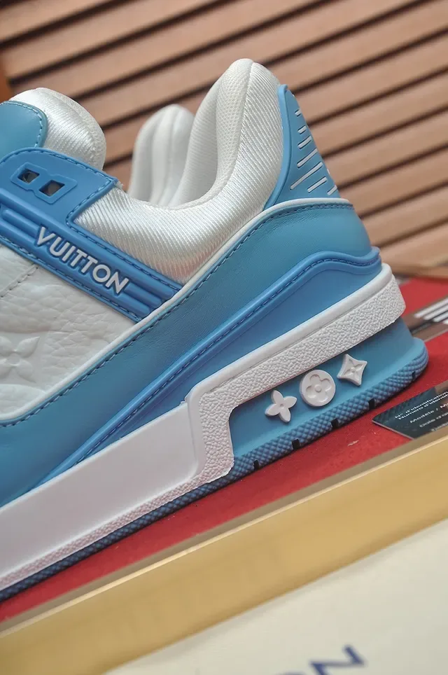 Louis Vuitton LV Trainer Blue White Partie supérieure synthétique en couches Semelle plateforme chunky Chaussures lifestyle 2