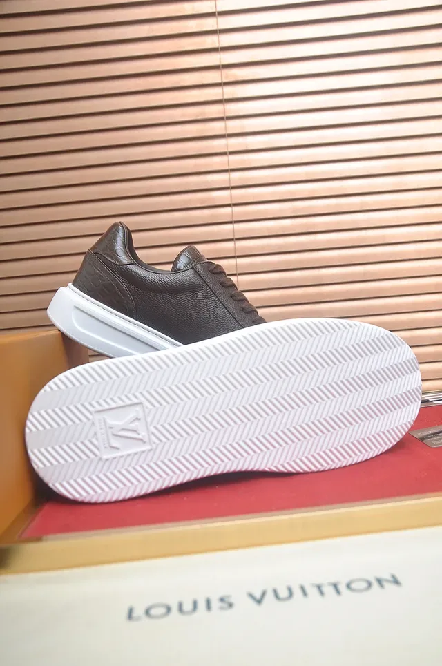 Louis Vuitton LV Trainer বাদামি সাদা লো-টপ লেদার লাইফস্টাইল স্নিকার 3