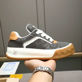 Louis Vuitton LV Trainer Tênis cinza Monogram Solado intermediário branco Solado de goma Tênis lifestyle