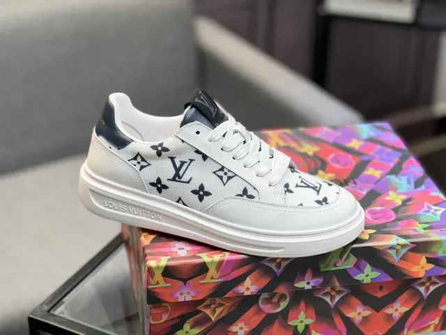 Louis Vuitton LV Trainer Monogram White Lifestyle Sneakers 8