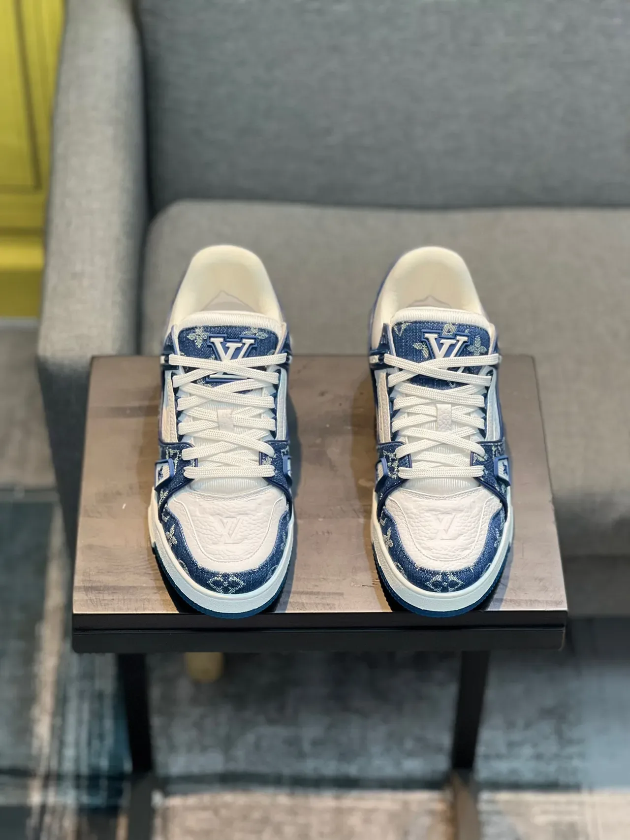 Louis Vuitton LV Trainer Navy White Monogram Jacquard Design de Sangle en Couches Lifestyle Sneakers 6