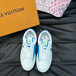 Louis Vuitton LV Trainer blanco y azul low-top cuero superior lifestyle sneakers