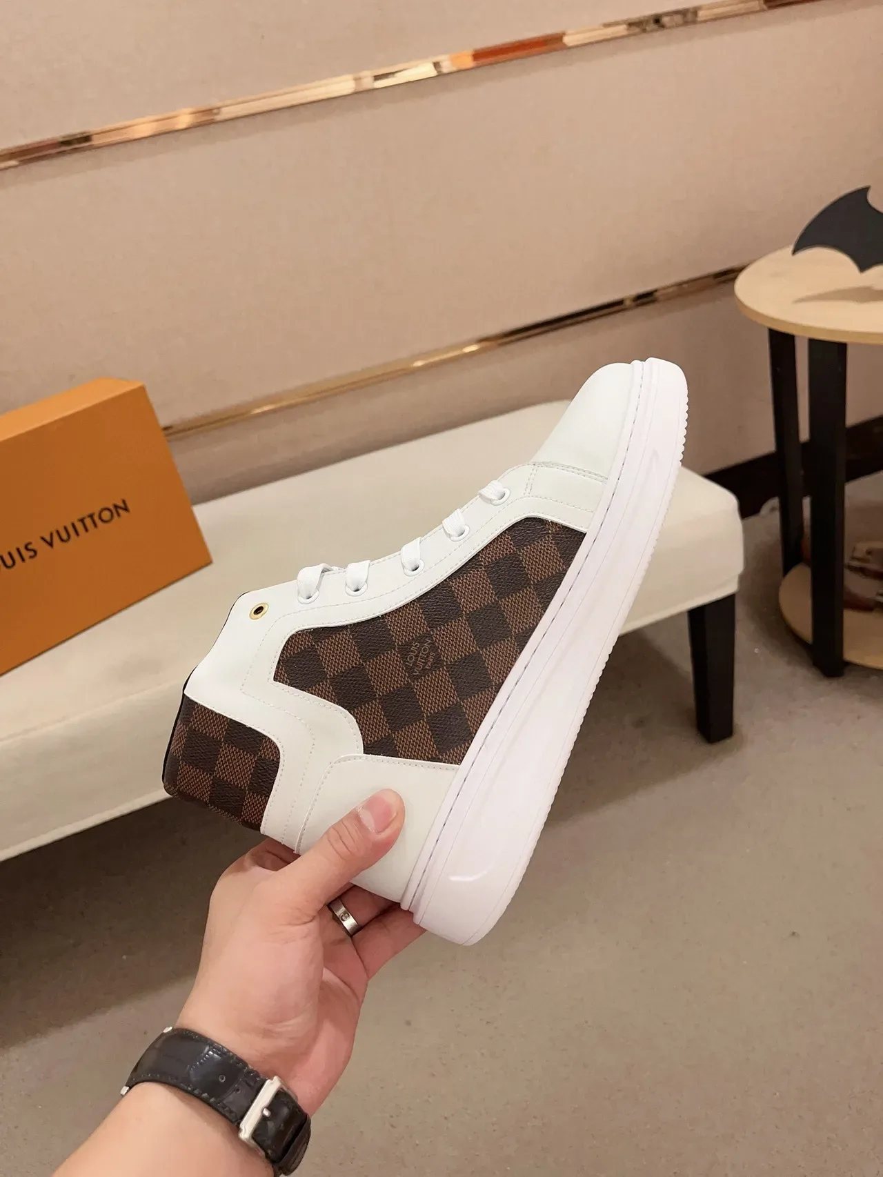 Louis Vuitton LV Trainer Blanc et Marron Hautes Cuir et Monogram Canvas Lifestyle Sneakers 5