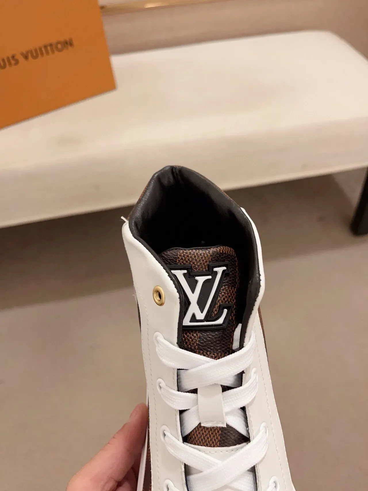 Louis Vuitton LV Trainer Blanc et Marron Hautes Cuir et Monogram Canvas Lifestyle Sneakers 6