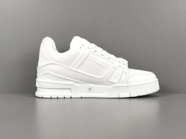 Louis Vuitton LV Trainer حذاء سنيكرز أبيض أحادي اللون هيكلي مع شريط فراشة نمط حياة 18