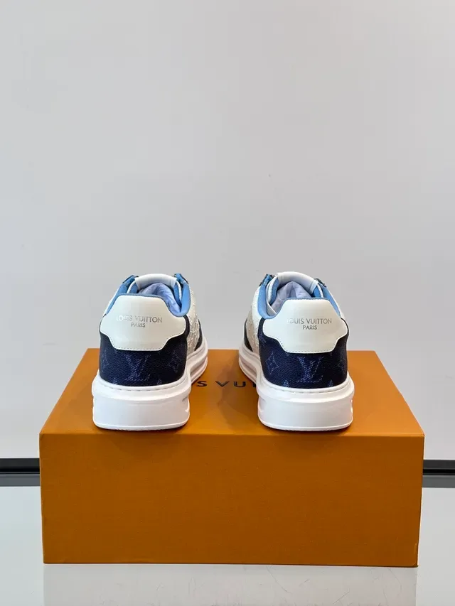 Louis Vuitton LV Trainer Sneakers Lifestyle Blanc et Marine Toile Monogrammée Panneaux de Contraste 3