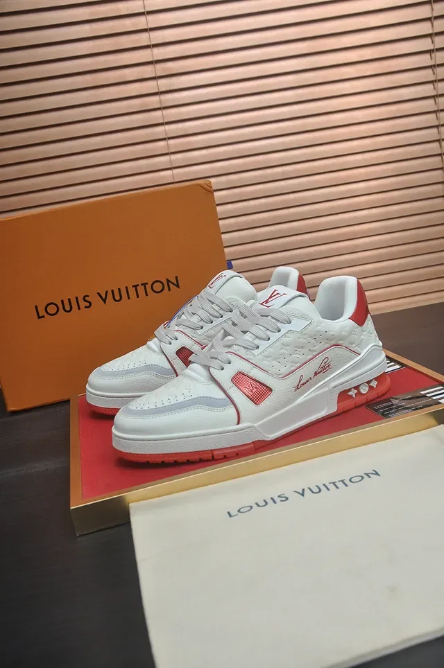 লুইস ভিটন LV Trainer সাদা লাল Monogram Quilted Leather Script-Logo Side Panel Lifestyle Sneakers 4