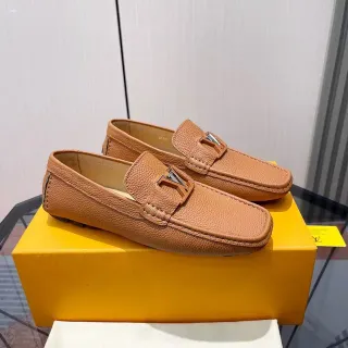 Louis Vuitton LV Twist Loafer टैन नक्काशा चमड़ा लोअफर