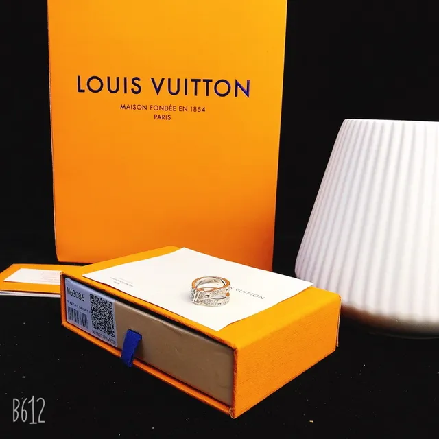 Louis Vuitton LV Volt Double-Band Pavé Monogram Ring 3