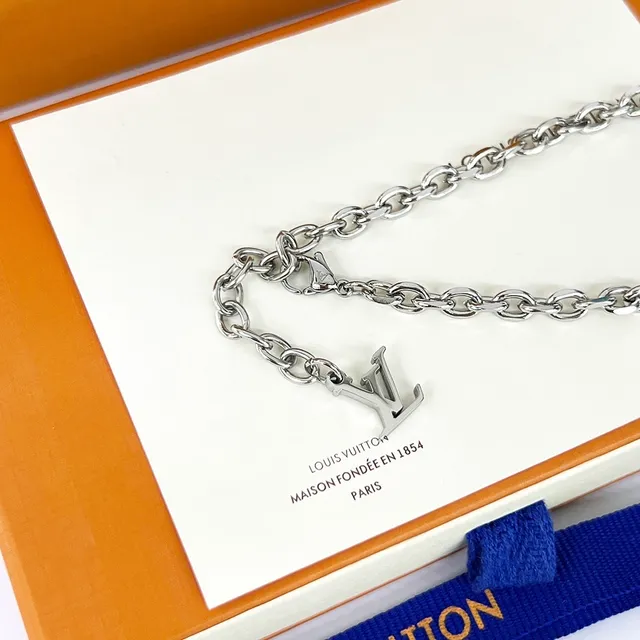 Louis Vuitton Monogram Bold Silver-Tone Chain Bracelet 2